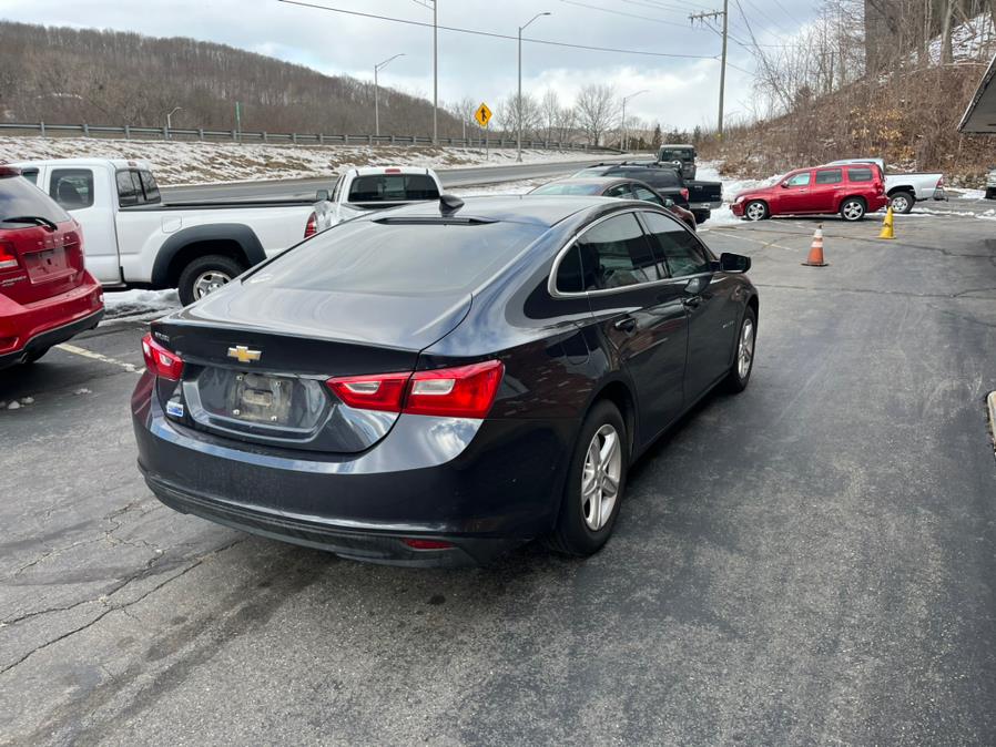 2022 Chevrolet Malibu 4dr Sdn LS w/1LS photo