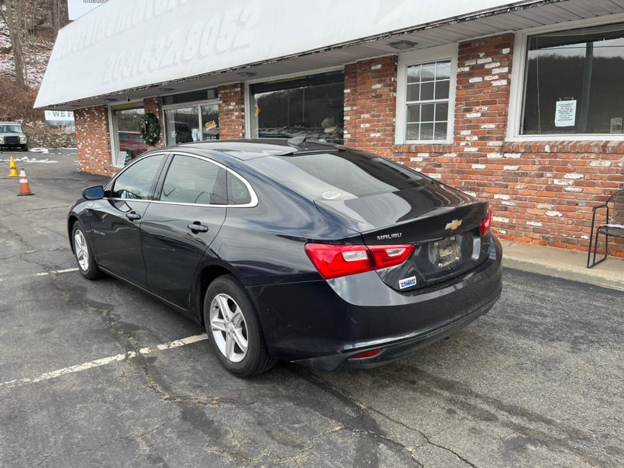 2022 Chevrolet Malibu 4dr Sdn LS w/1LS photo