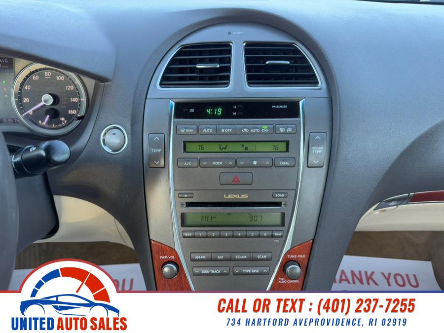 2011 Lexus ES 350 photo