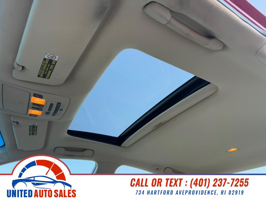 2011 Lexus ES 350 photo