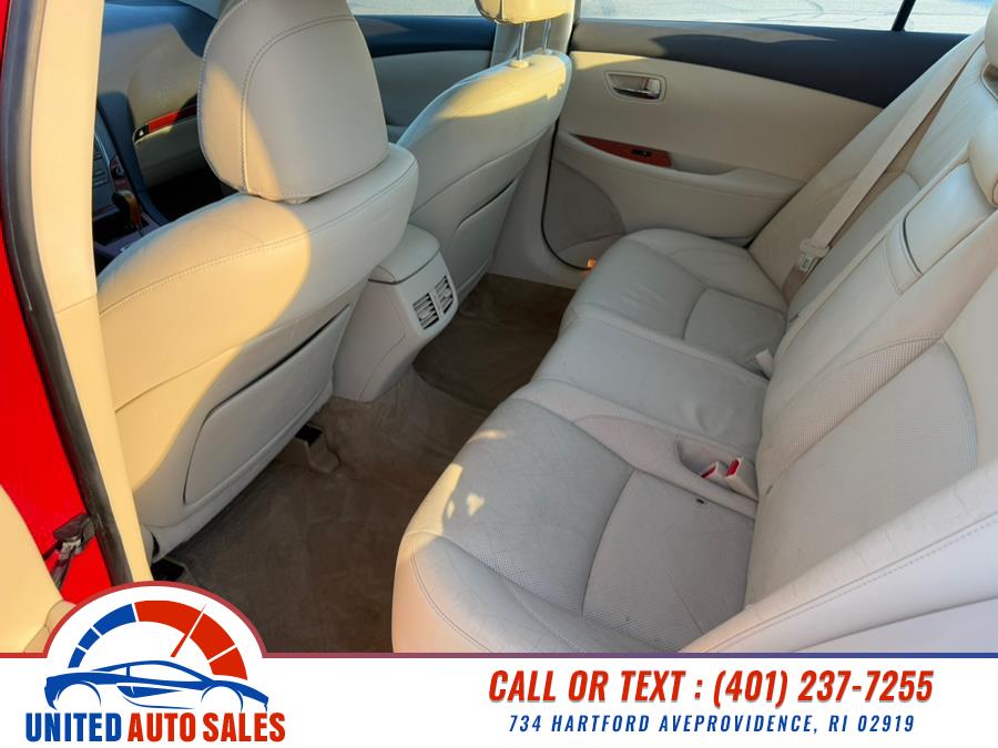 2011 Lexus ES 350 photo