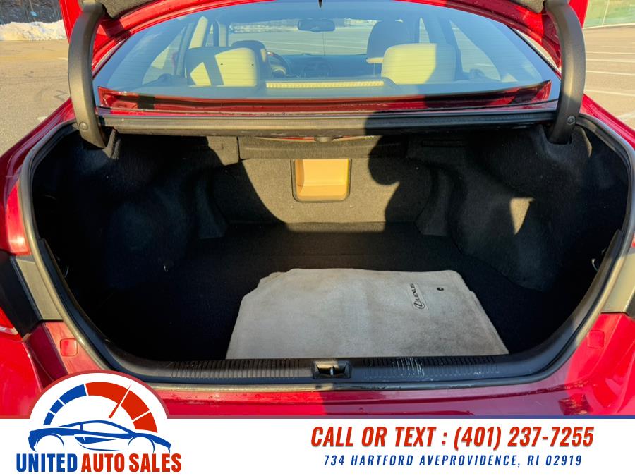 2011 Lexus ES 350 photo