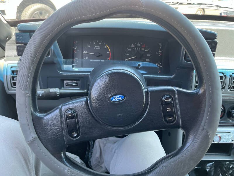 1989 Ford Mustang GT photo