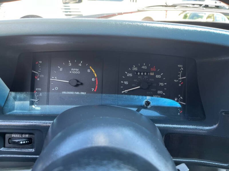1989 Ford Mustang GT photo