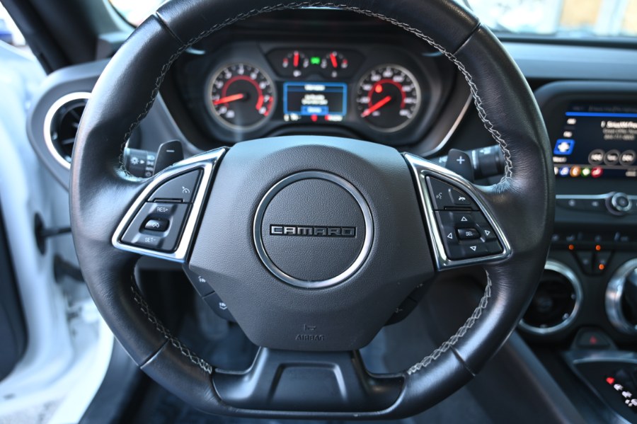 2023 Chevrolet Camaro 2dr Cpe 1LT photo
