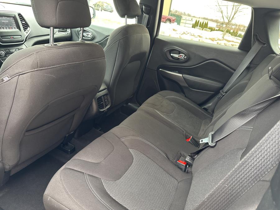 2020 Jeep Cherokee Latitude photo