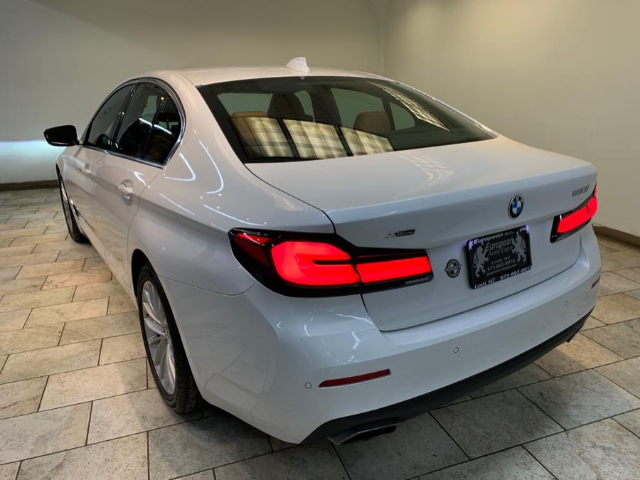 2022 BMW 5-Series 530i xDrive Sedan photo