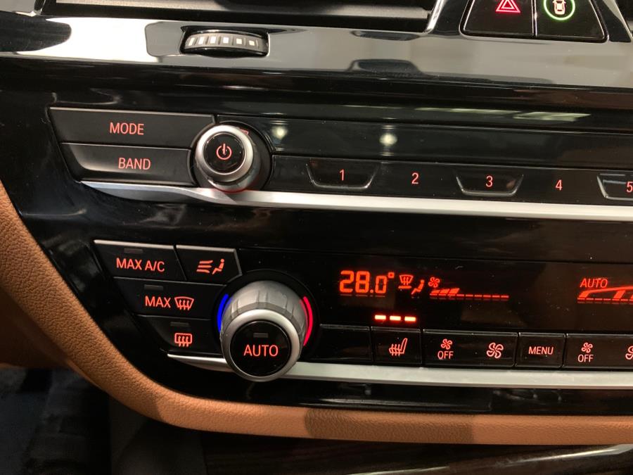 2022 BMW 5-Series 530i xDrive Sedan photo
