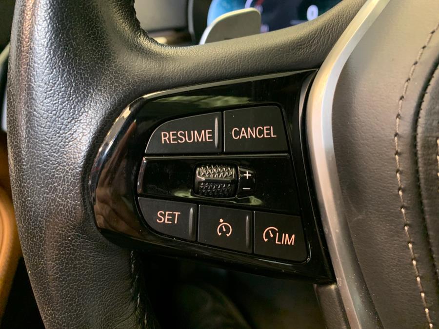 2022 BMW 5-Series 530i xDrive Sedan photo