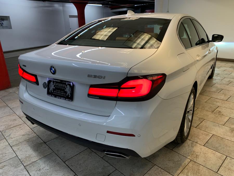 2022 BMW 5-Series 530i xDrive Sedan photo