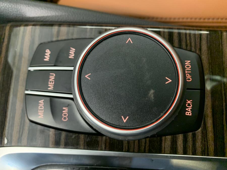 2022 BMW 5-Series 530i xDrive Sedan photo