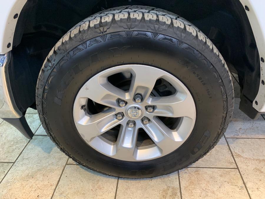 2020 RAM 1500 Laramie 4x4 Quad Cab 6''4