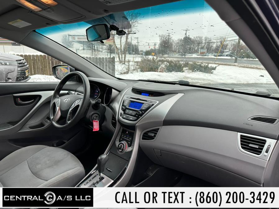 2013 Hyundai Elantra GLS photo