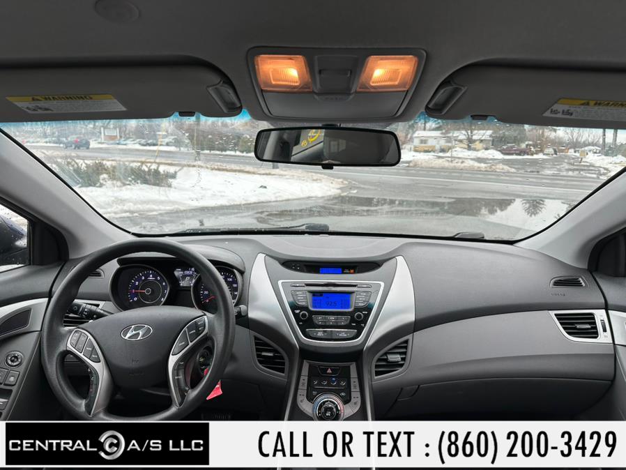 2013 Hyundai Elantra GLS photo