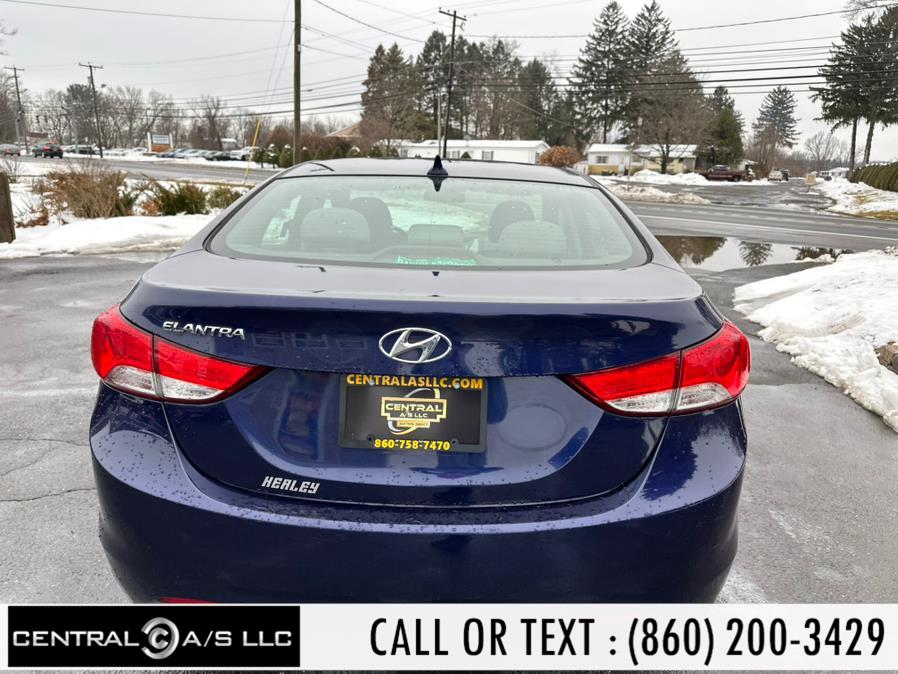 2013 Hyundai Elantra GLS photo