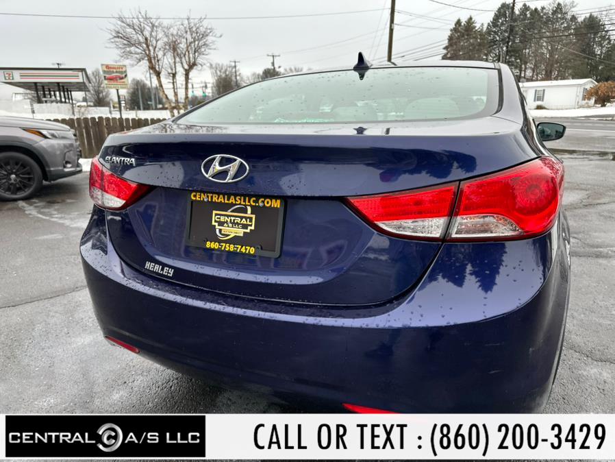 2013 Hyundai Elantra GLS photo