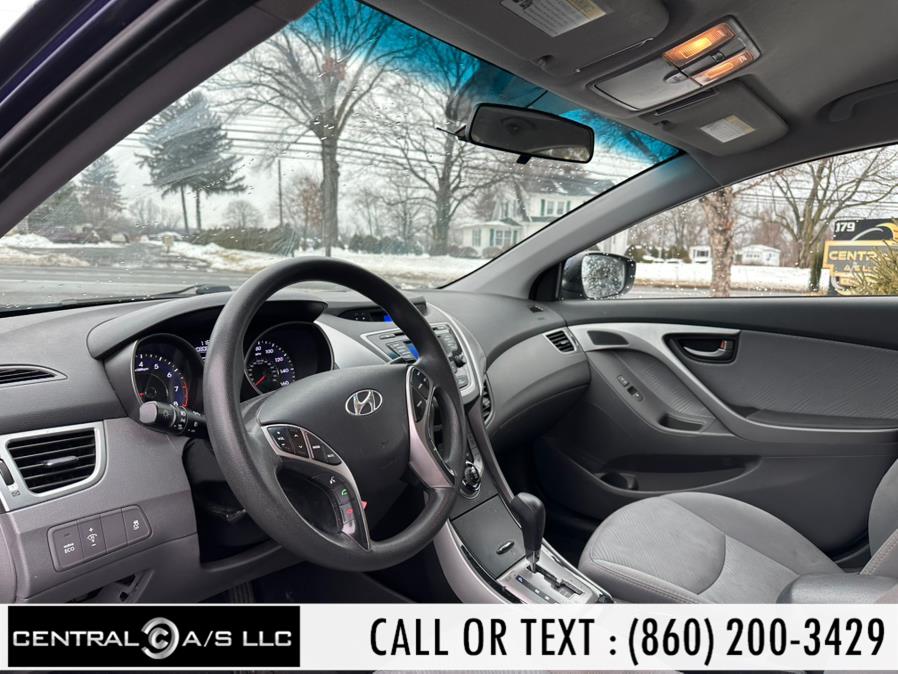 2013 Hyundai Elantra GLS photo