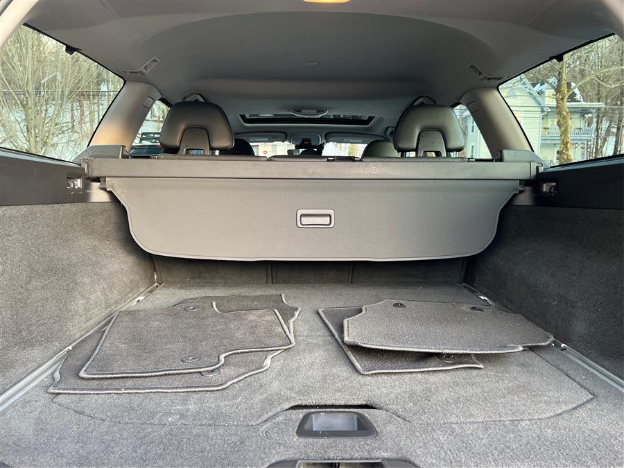 2016 Volvo XC70 AWD 4dr Wgn T5 Premier photo