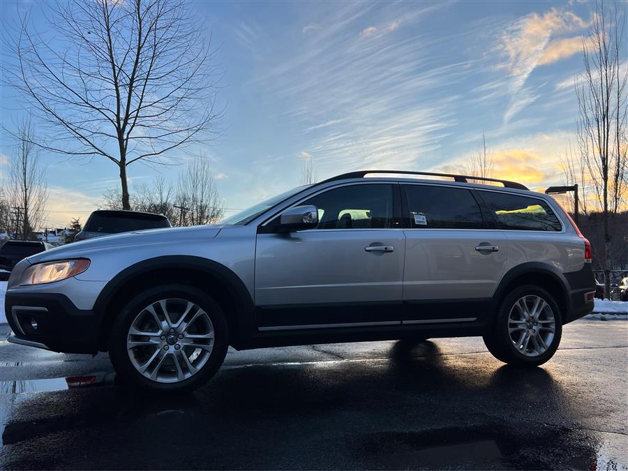 2016 Volvo XC70 AWD 4dr Wgn T5 Premier photo