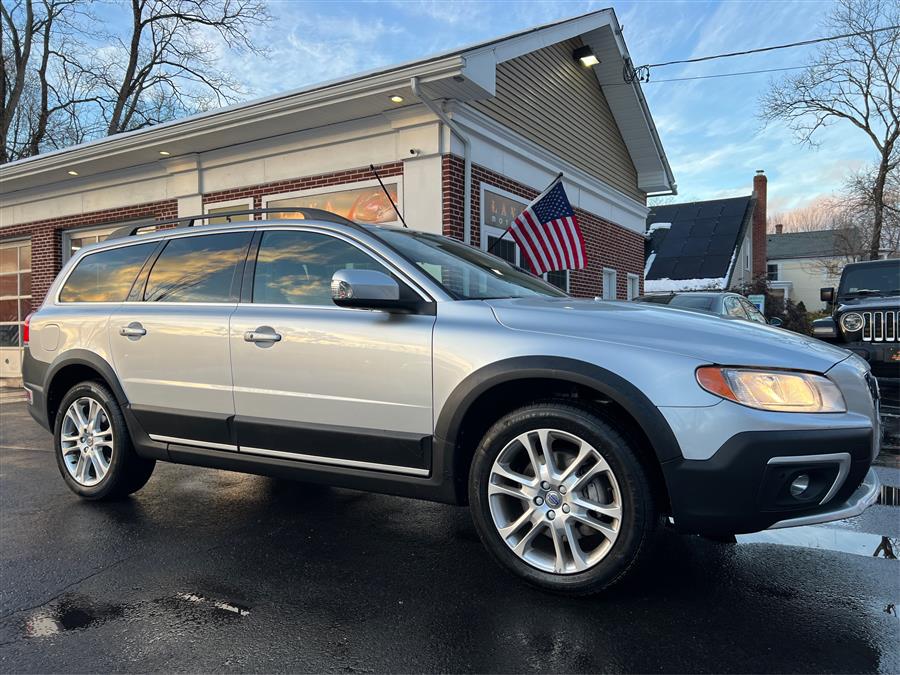 2016 Volvo XC70 AWD 4dr Wgn T5 Premier photo