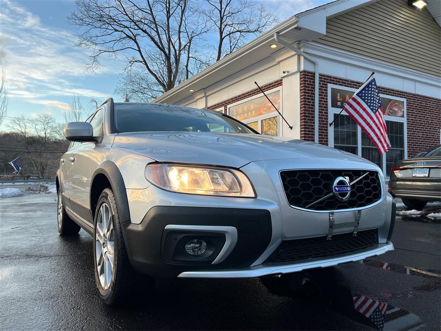 2016 Volvo XC70 AWD 4dr Wgn T5 Premier photo