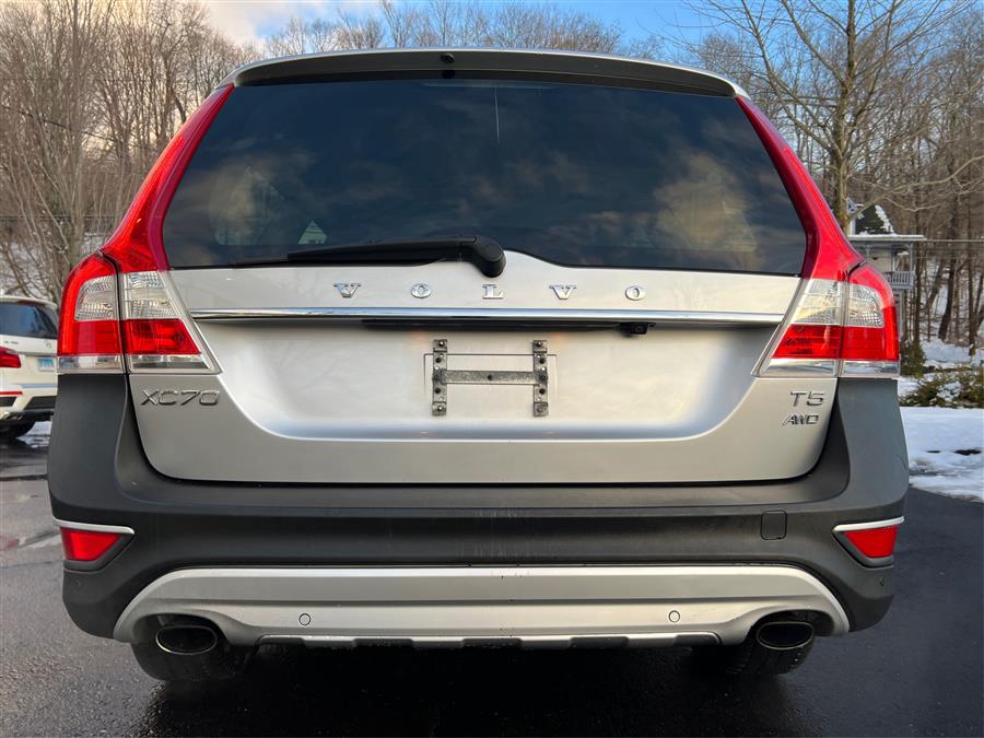 2016 Volvo XC70 AWD 4dr Wgn T5 Premier photo