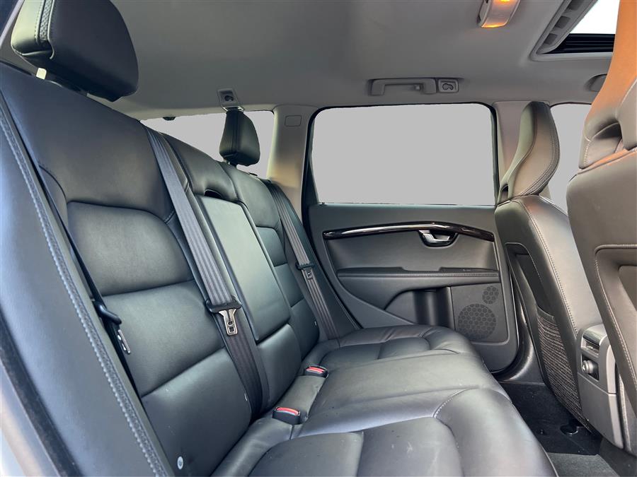 2016 Volvo XC70 AWD 4dr Wgn T5 Premier photo