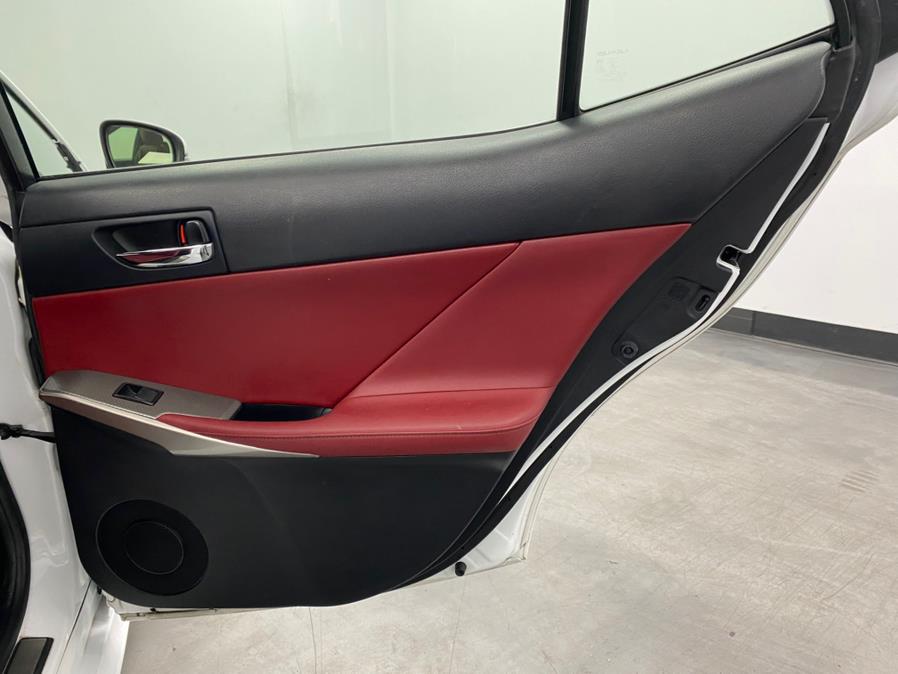 2016 Lexus IS 300 photo