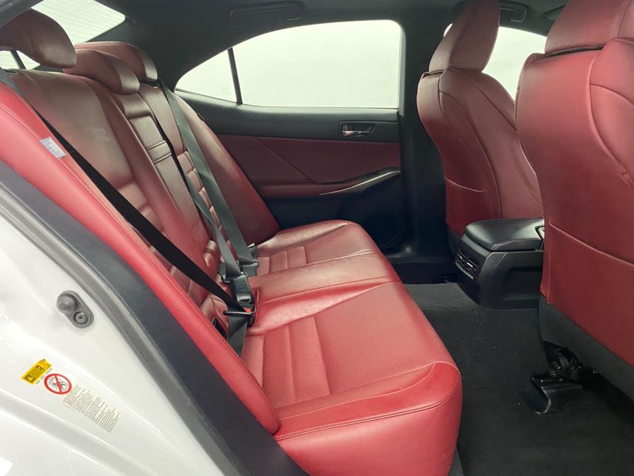 2016 Lexus IS 300 photo