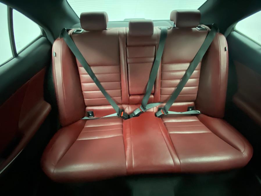 2016 Lexus IS 300 photo
