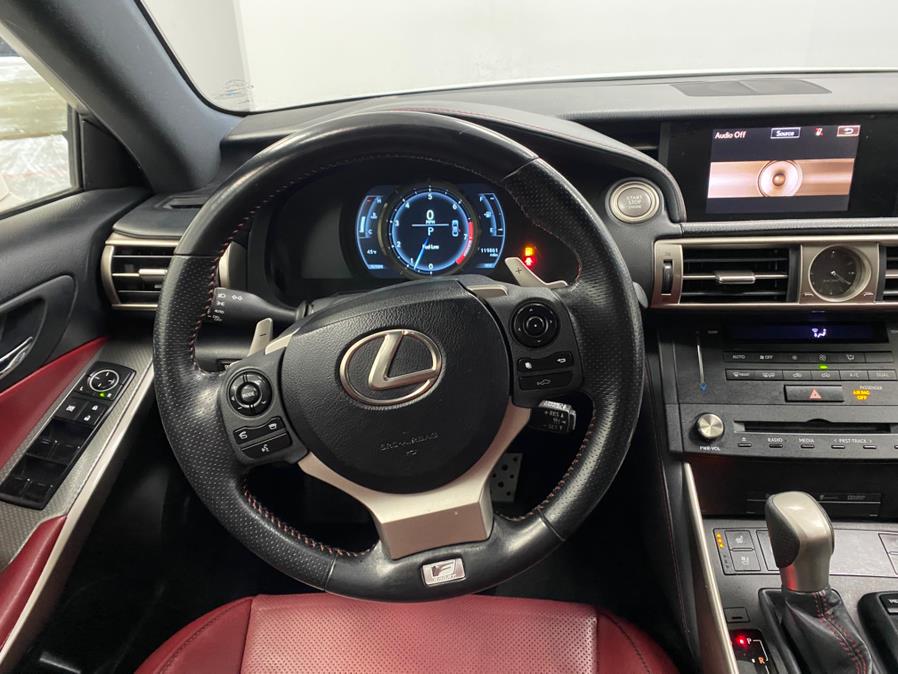 2016 Lexus IS 300 photo