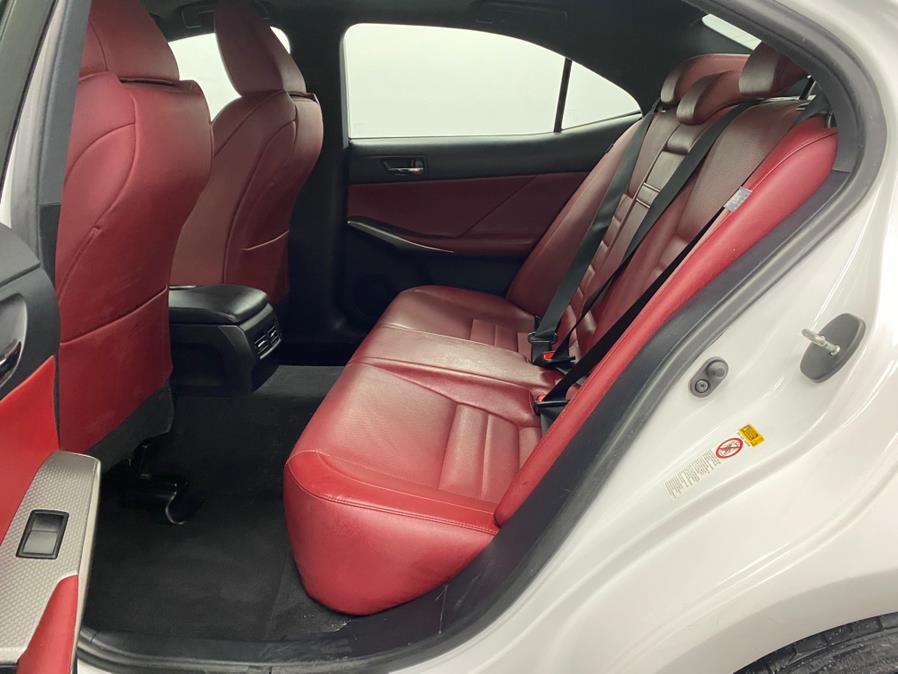 2016 Lexus IS 300 photo