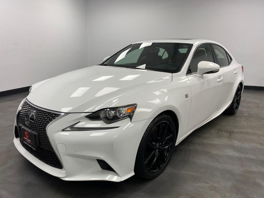 2016 Lexus IS 300 photo