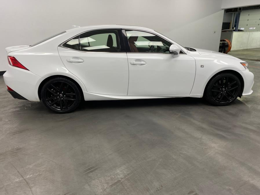 2016 Lexus IS 300 photo