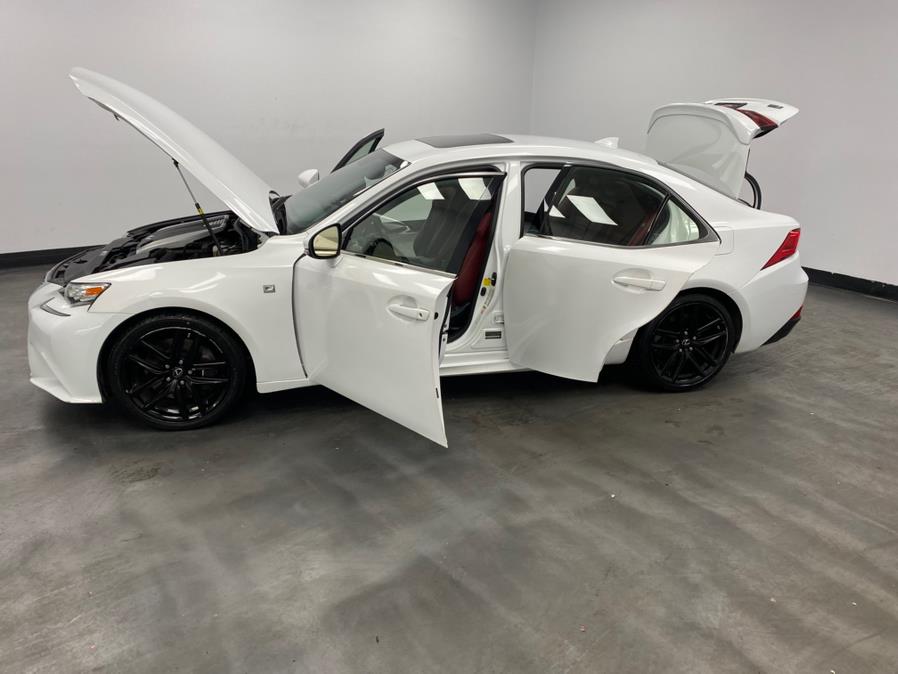 2016 Lexus IS 300 photo