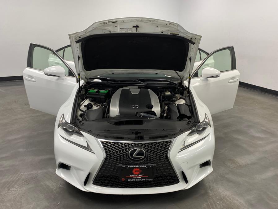 2016 Lexus IS 300 photo