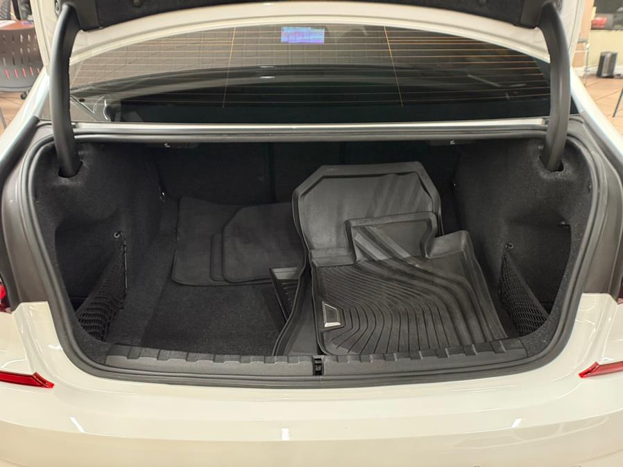 2022 BMW 3-Series M340i xDrive Sedan photo