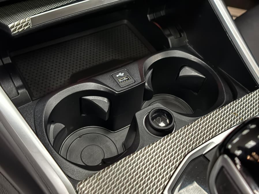 2022 BMW 3-Series M340i xDrive Sedan photo