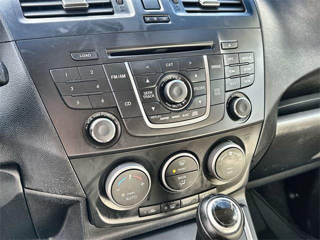 2014 Mazda Mazda5 Grand Touring photo
