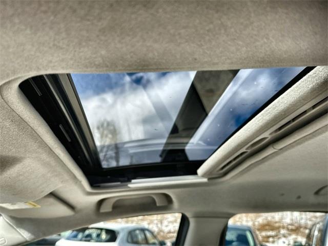2014 Mazda Mazda5 Grand Touring photo