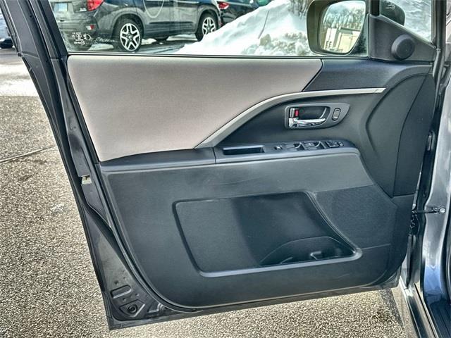 2014 Mazda Mazda5 Grand Touring photo