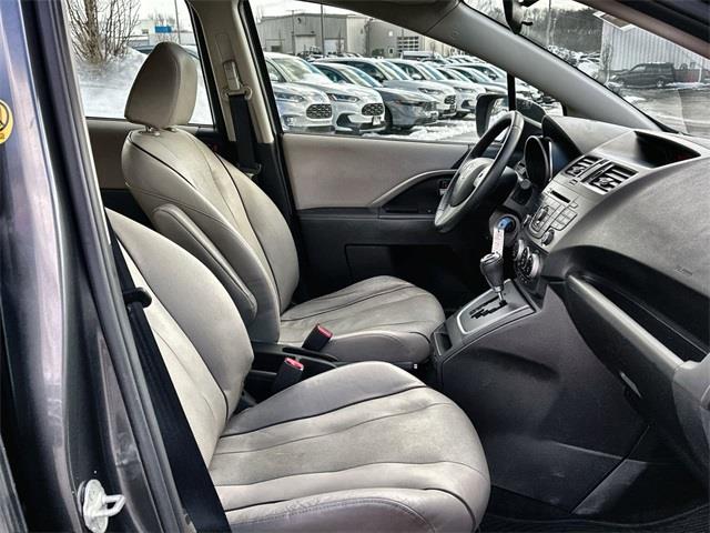 2014 Mazda Mazda5 Grand Touring photo