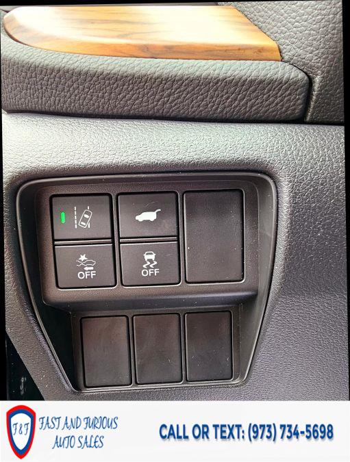 2022 Honda CR-V Touring Sport Utility 4D photo