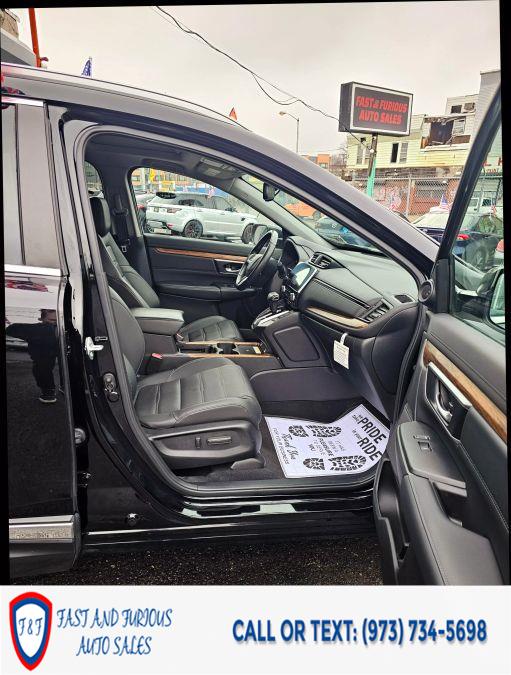 2022 Honda CR-V Touring Sport Utility 4D photo