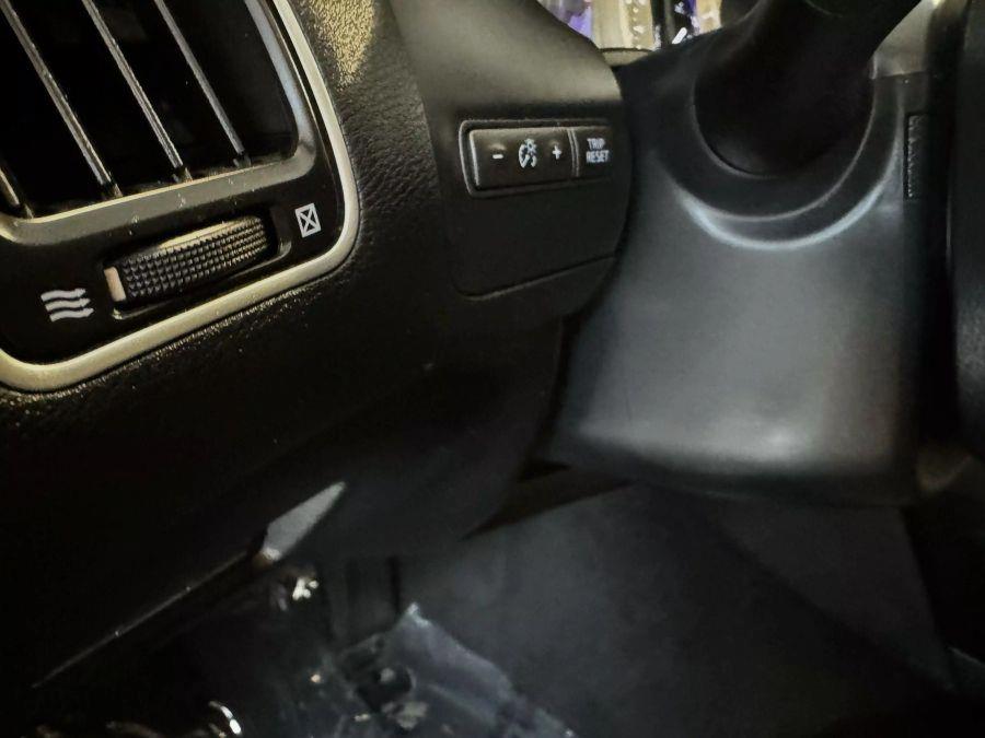 2015 Infiniti Q50 3.7 Sedan 4D photo