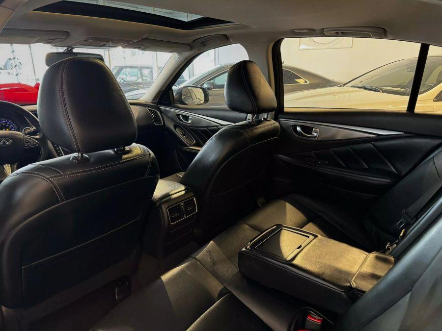 2015 Infiniti Q50 3.7 Sedan 4D photo