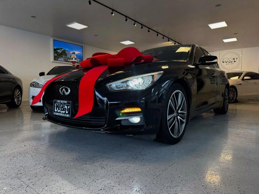2015 Infiniti Q50 3.7 Sedan 4D photo