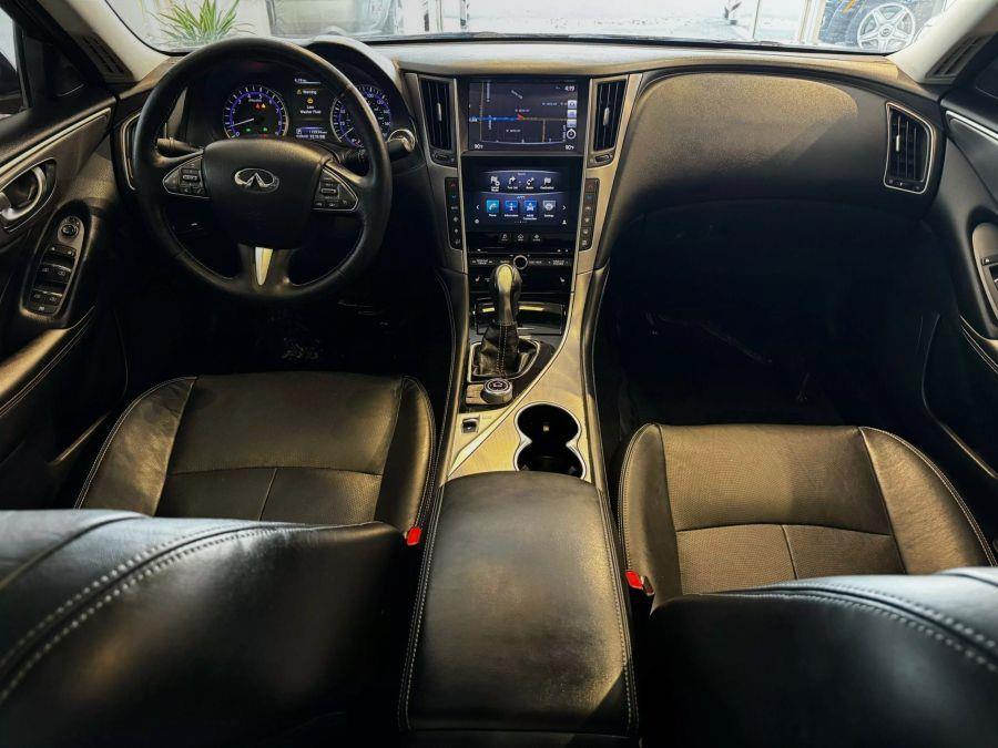 2015 Infiniti Q50 3.7 Sedan 4D photo