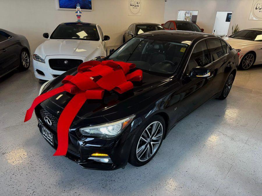 2015 Infiniti Q50 3.7 Sedan 4D photo