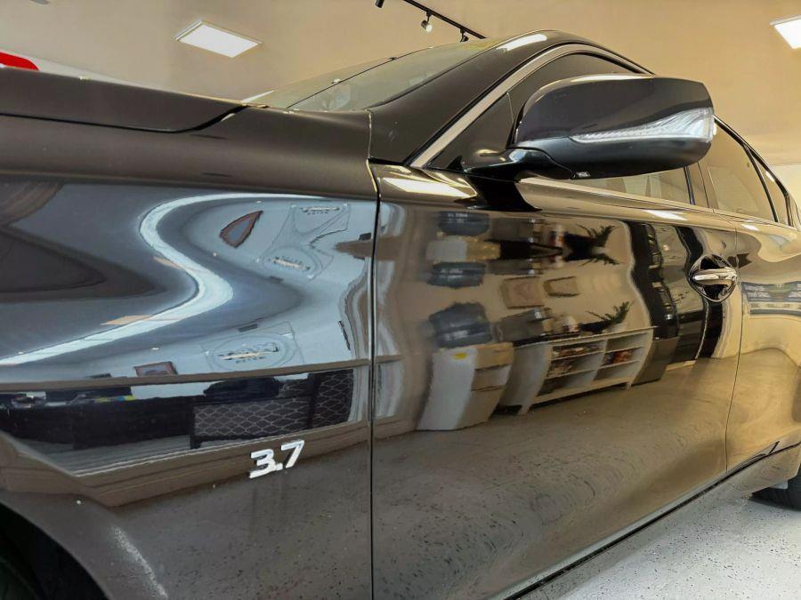 2015 Infiniti Q50 3.7 Sedan 4D photo